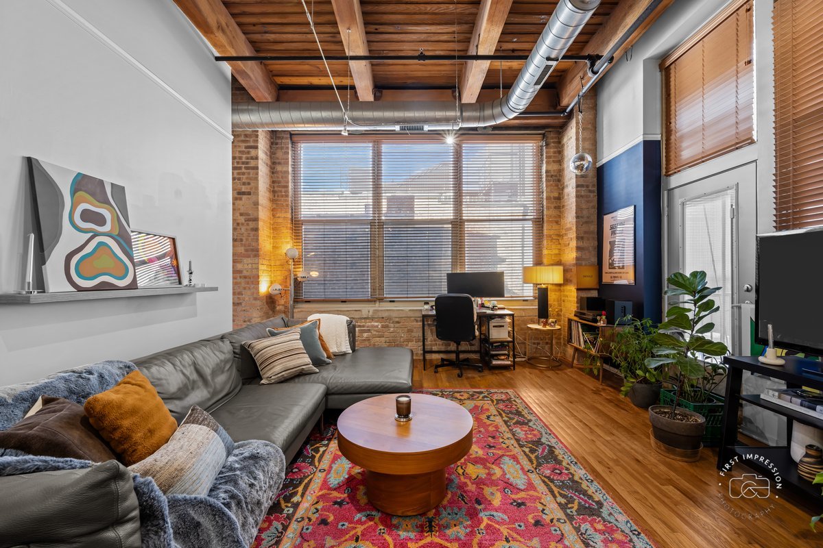 1500 W Monroe Street Unit: 409