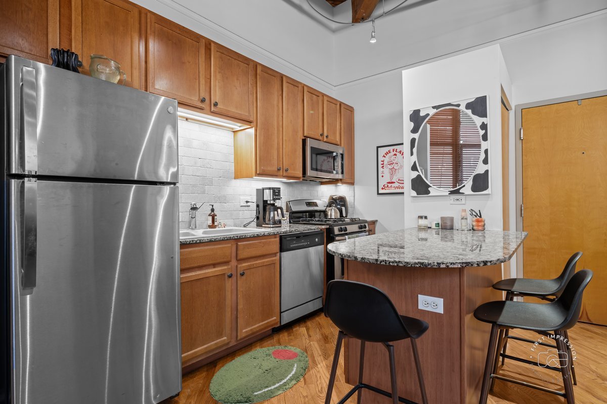 1500 W Monroe Street Unit: 409
