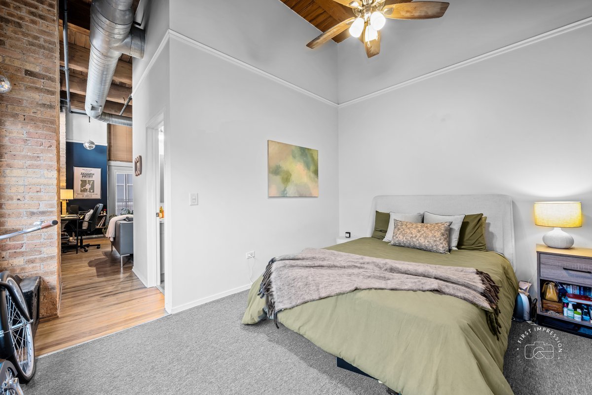 1500 W Monroe Street Unit: 409