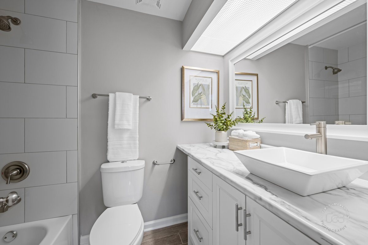 2924 Roberts Drive Unit: 8