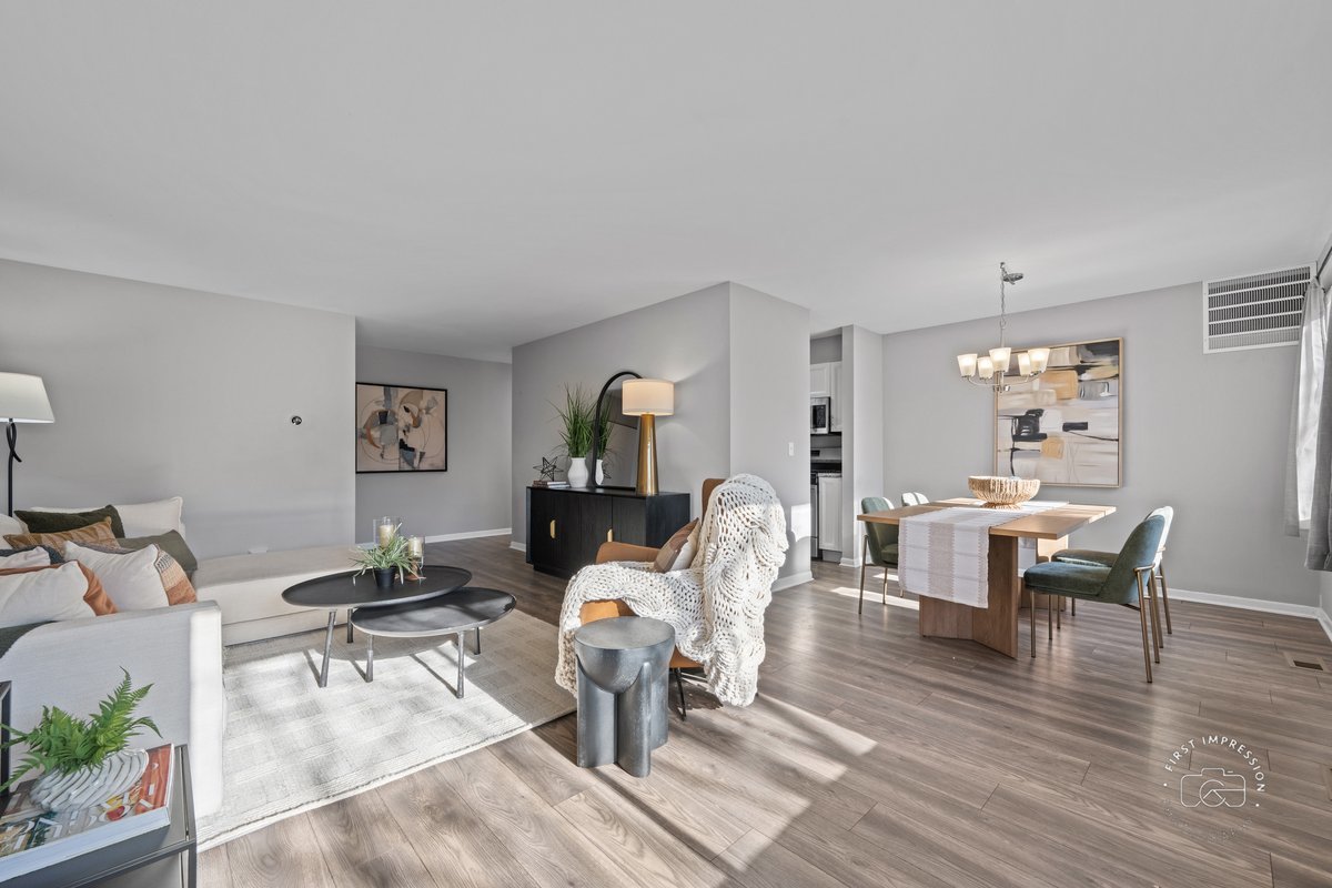 2924 Roberts Drive Unit: 8