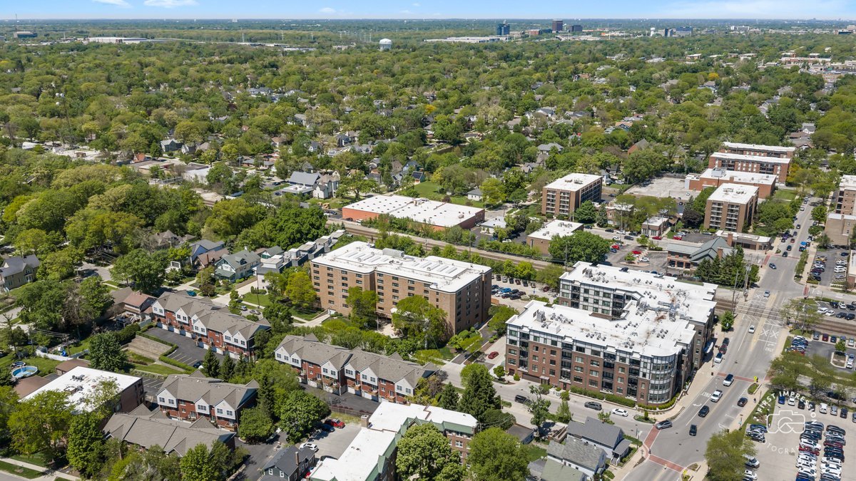1127 Gilbert Avenue Unit: 1127