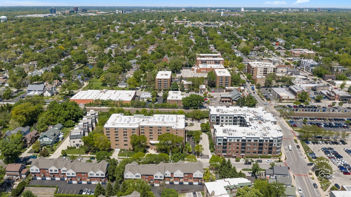 1127 Gilbert Avenue Unit: 1127