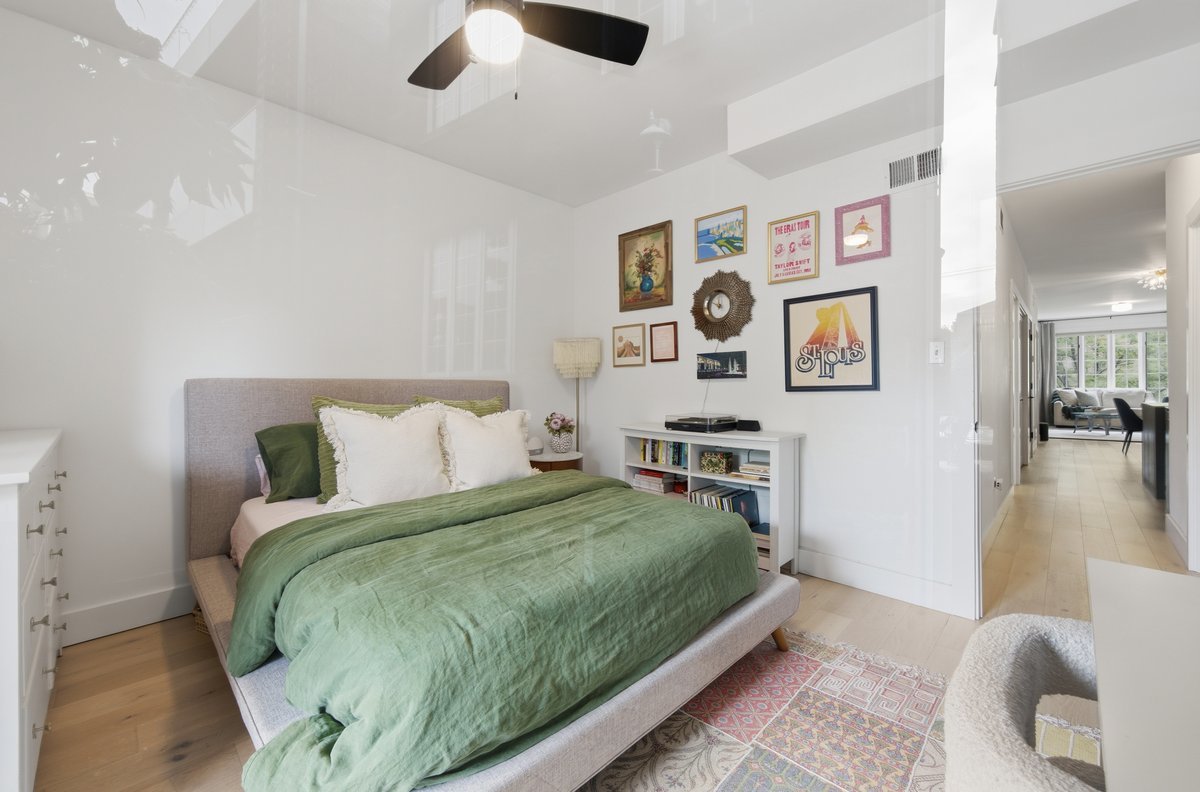 1333 N Bosworth Avenue Unit: 2