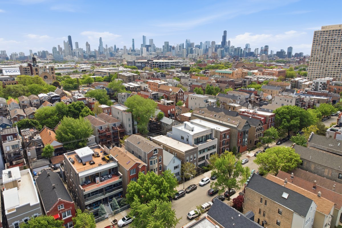 1333 N Bosworth Avenue Unit: 2