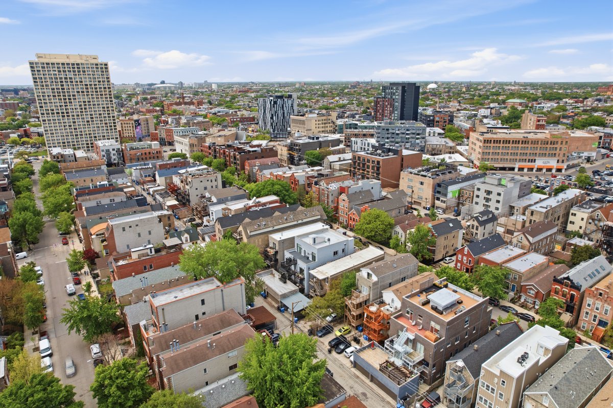 1333 N Bosworth Avenue Unit: 2