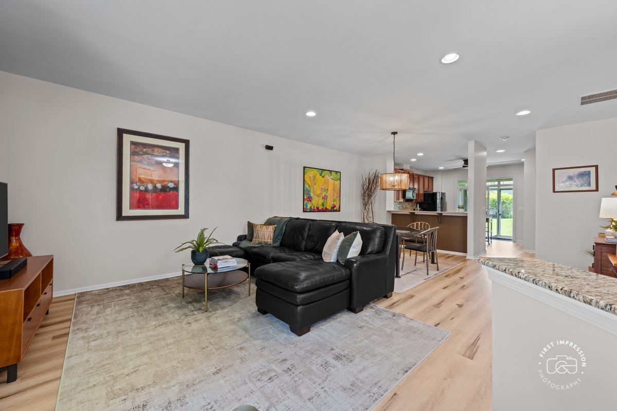 4037 Candlewood Lane Unit: 4037