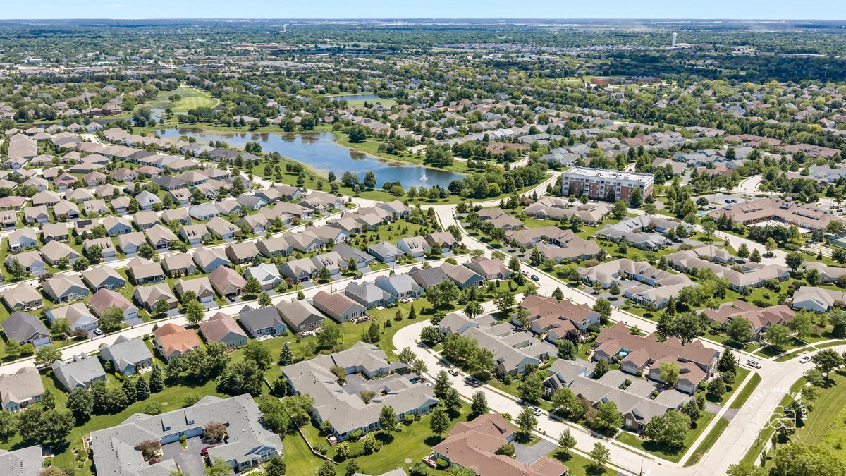 4037 Candlewood Lane Unit: 4037