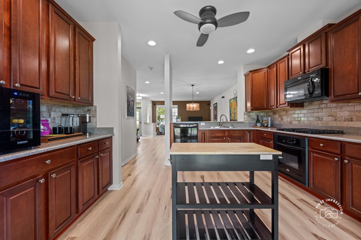 4037 Candlewood Lane Unit: 4037