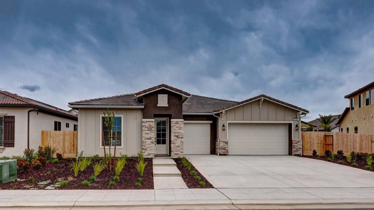 20164 Hazelwood Lane