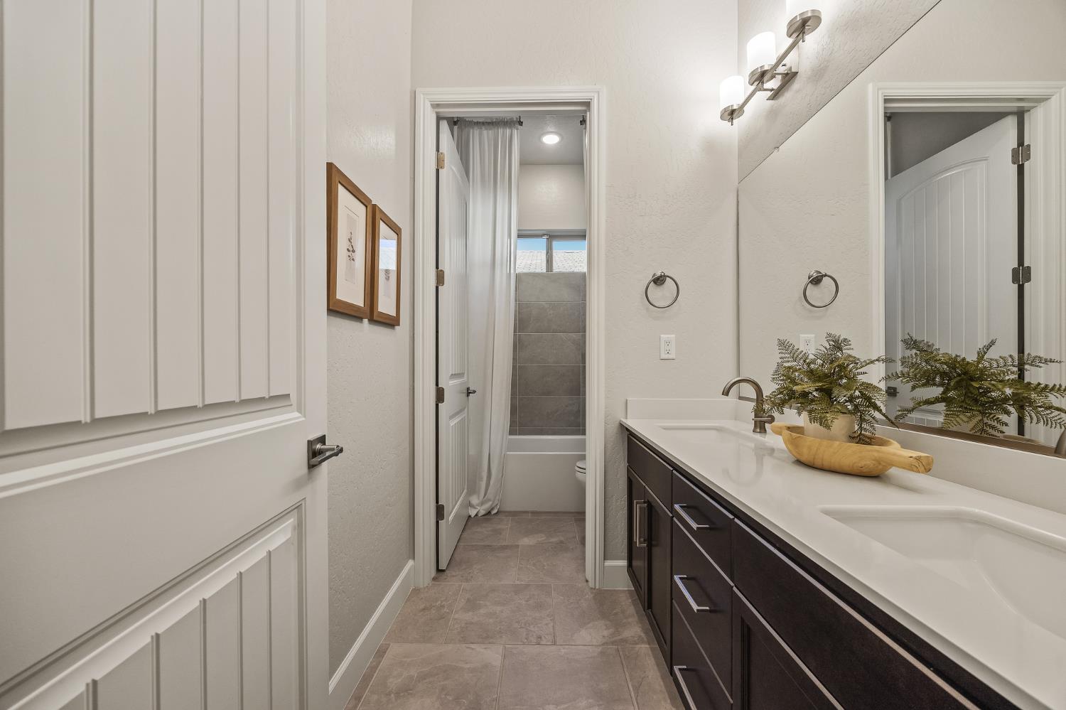 1136 Sophie Drive West