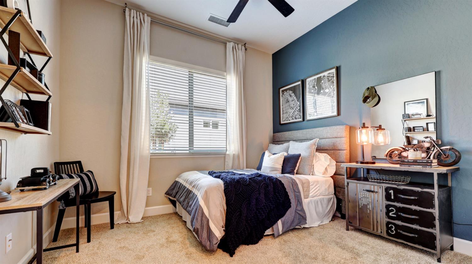1124 Sophie Drive W