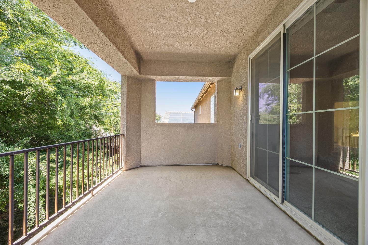 5929 N La Paz Avenue