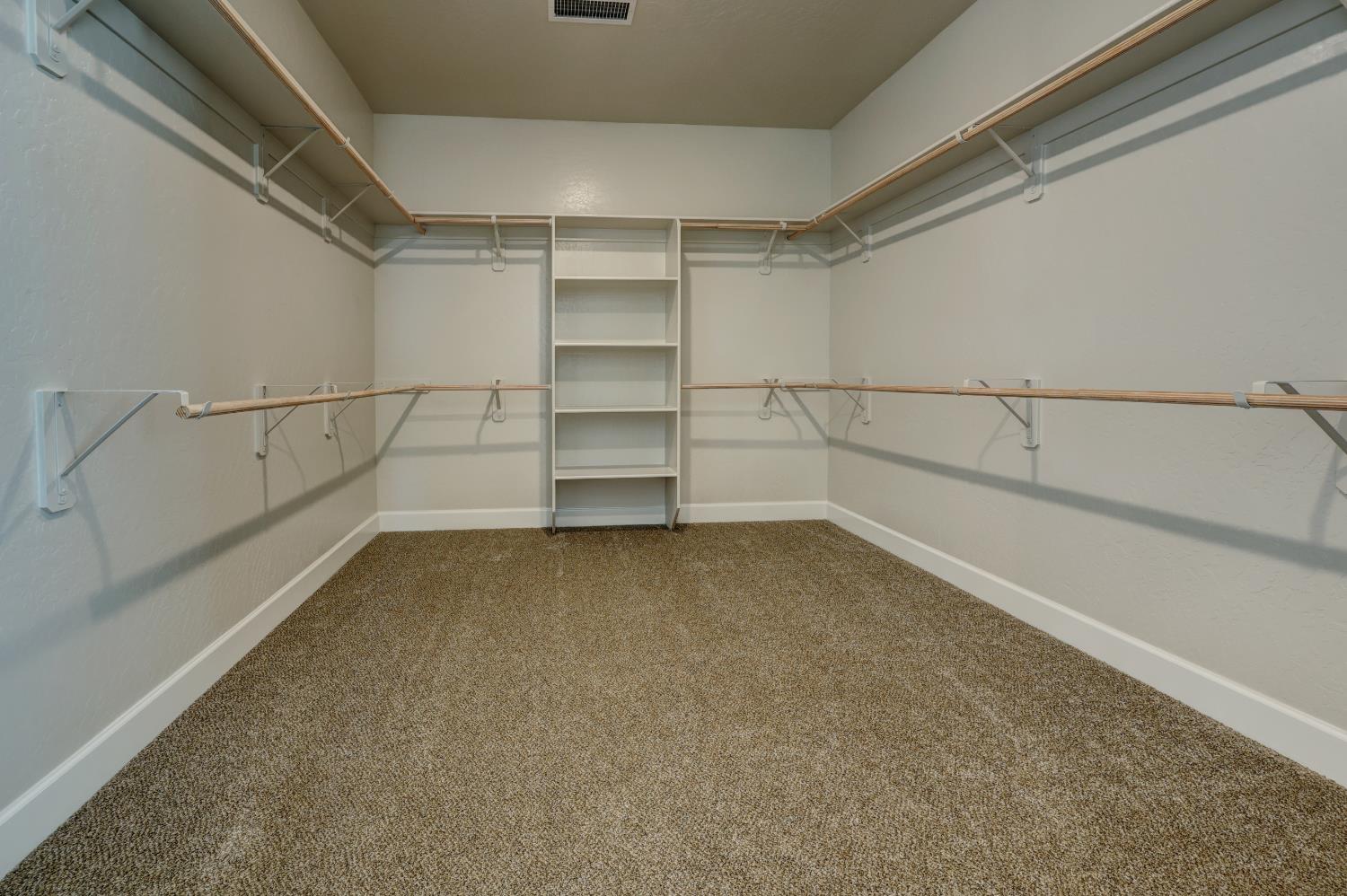 1148 Sophie Drive W