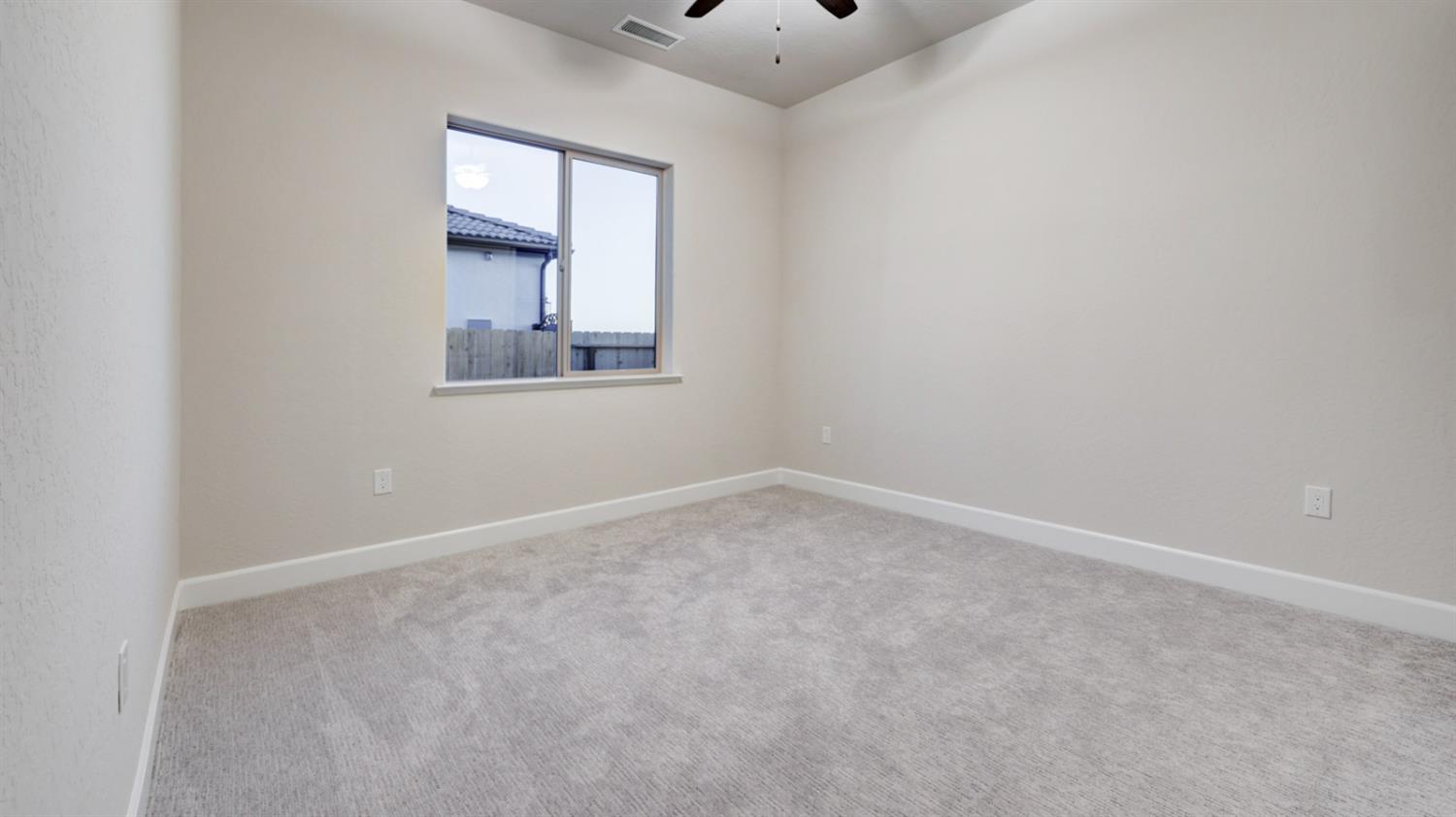 1699 N Blackwood Avenue