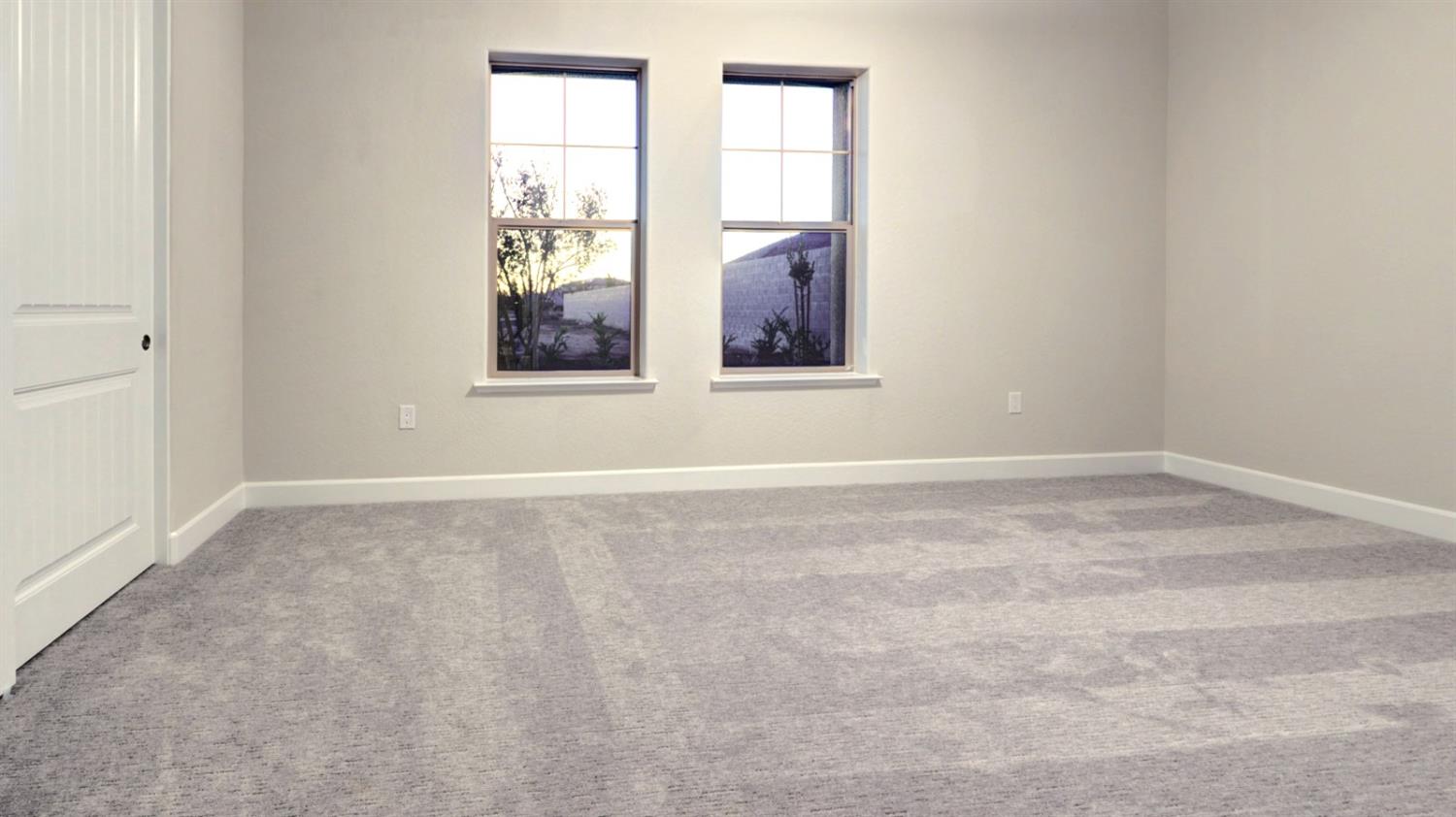 1699 N Blackwood Avenue