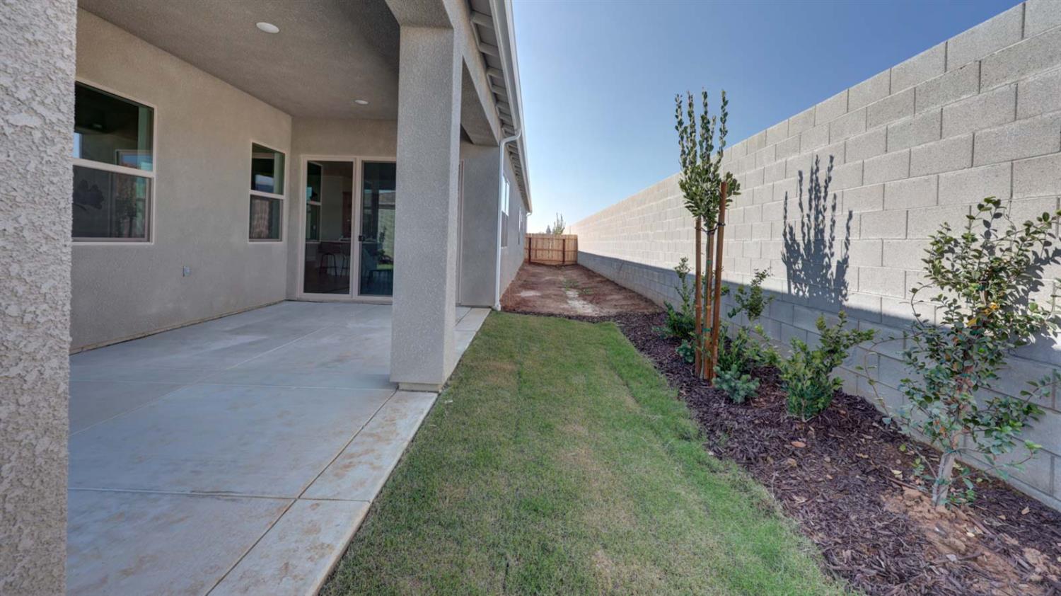 1699 N Blackwood Avenue