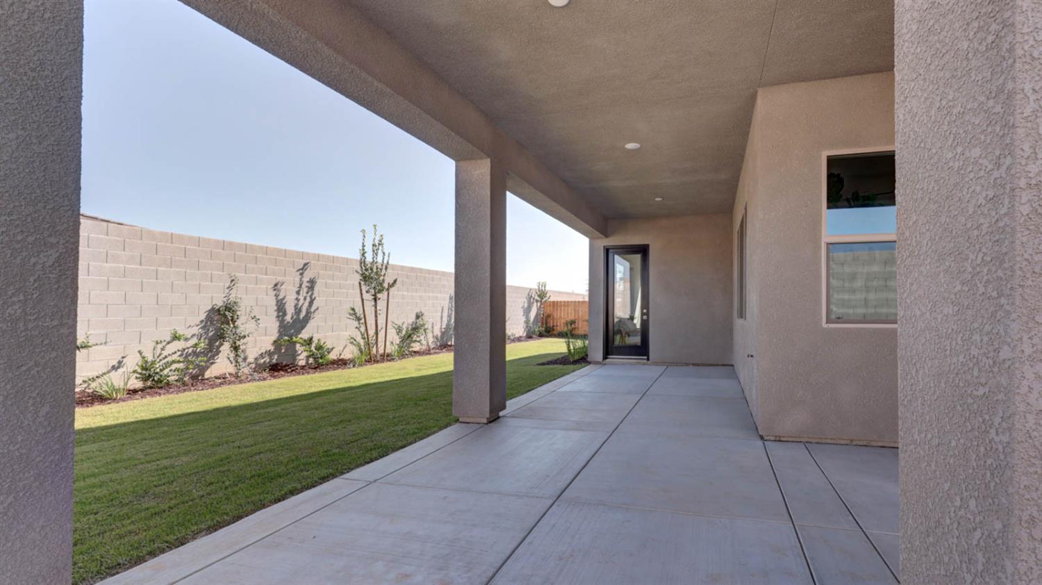 1699 N Blackwood Avenue