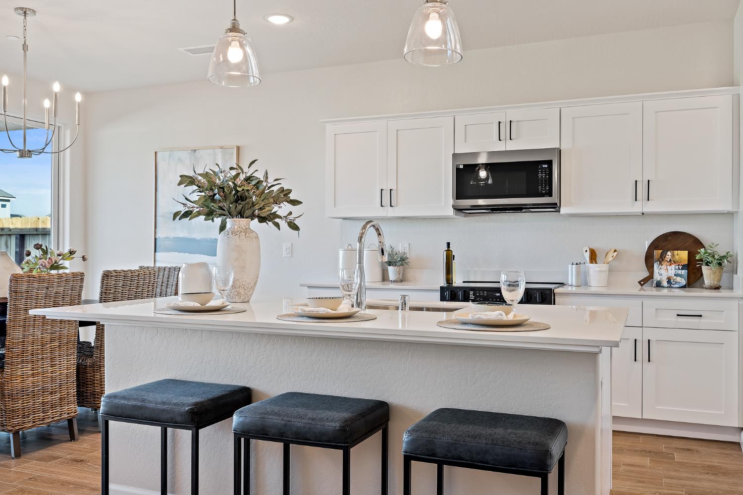 7138 W Ashcroft Avenue