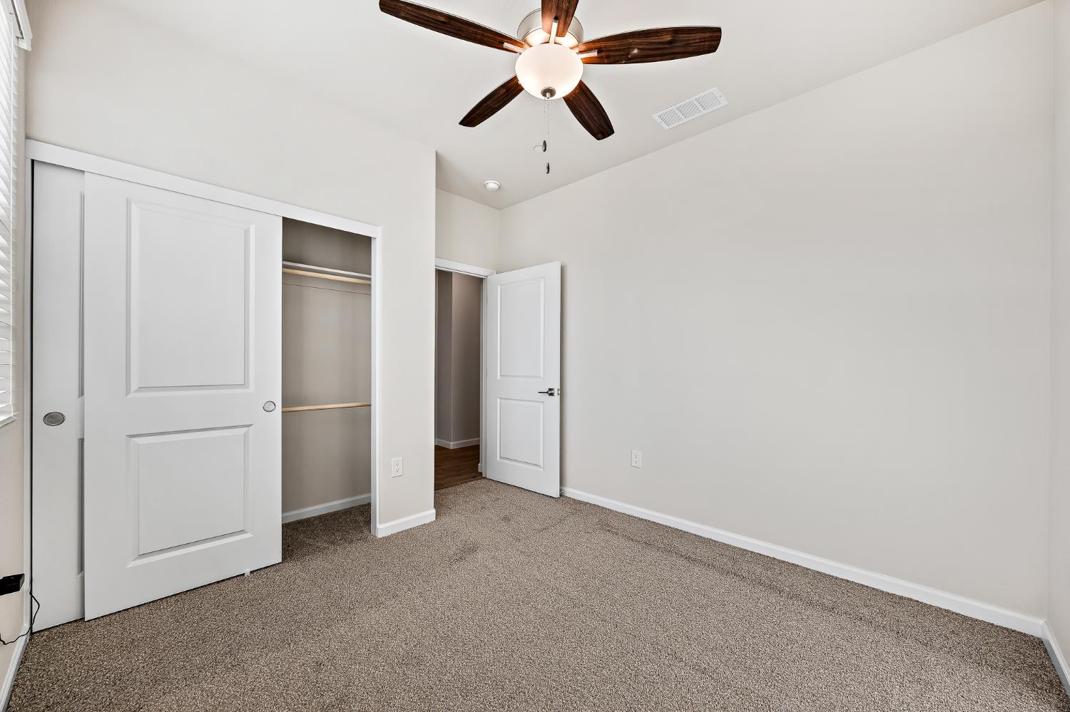 7138 W Ashcroft Avenue