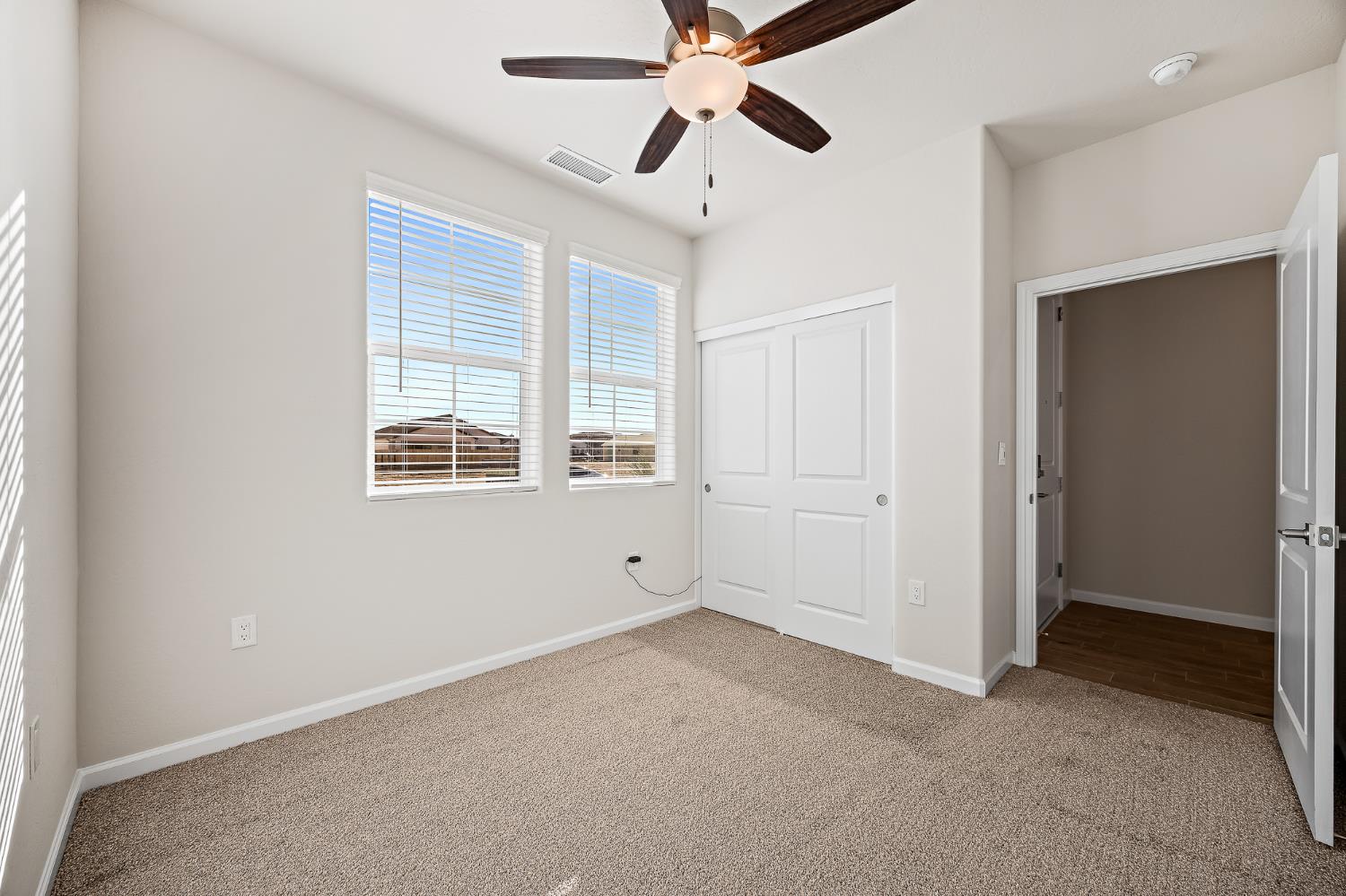 7138 W Ashcroft Avenue