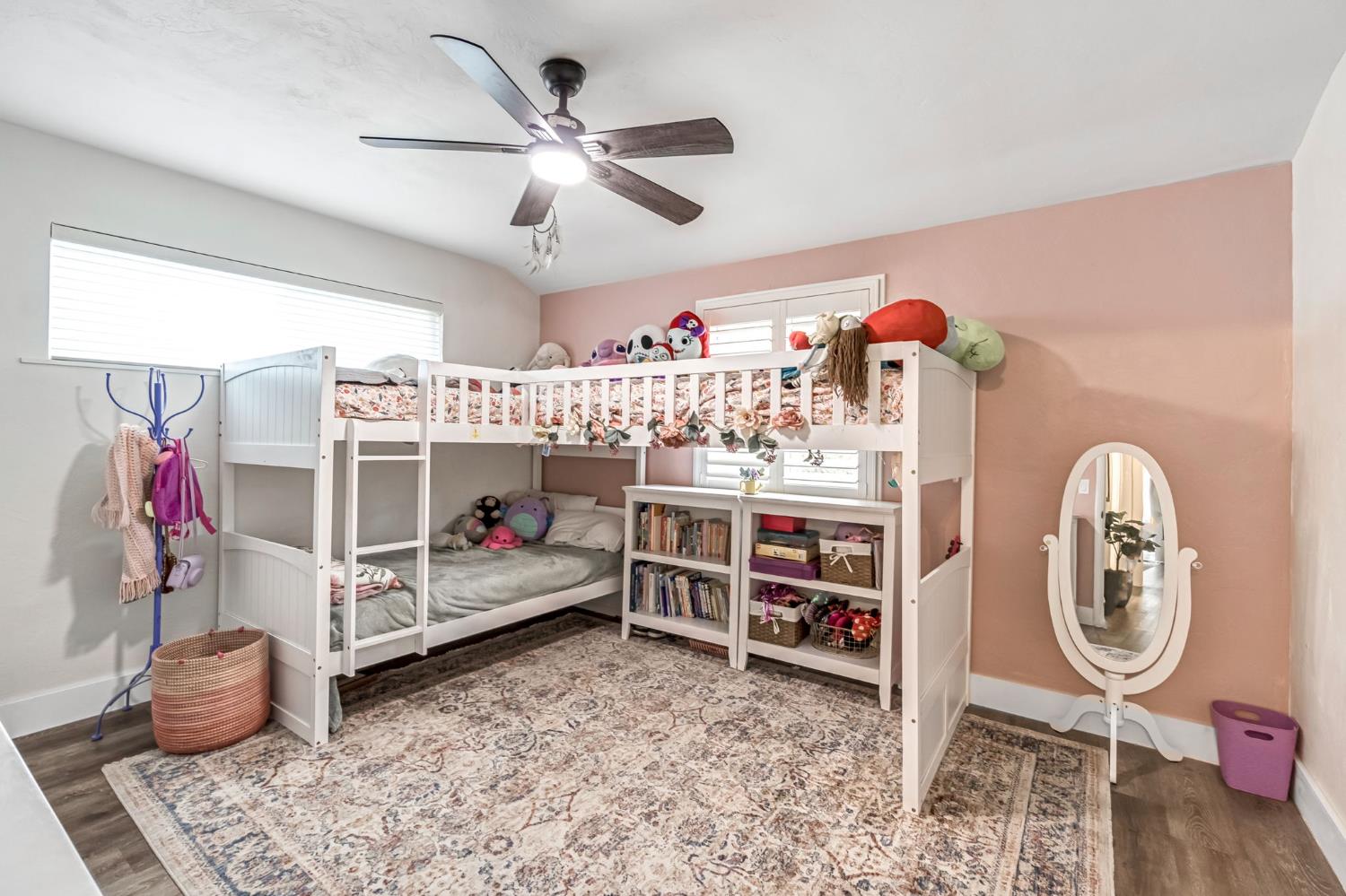 1103 S Linda Vista Street