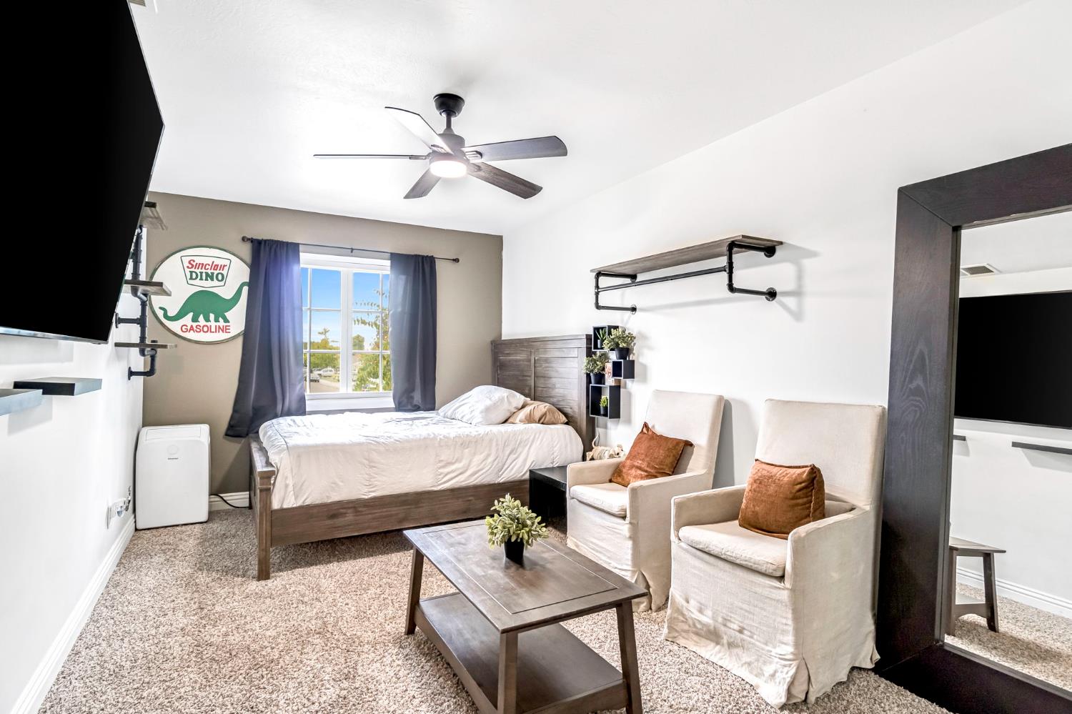 1103 S Linda Vista Street