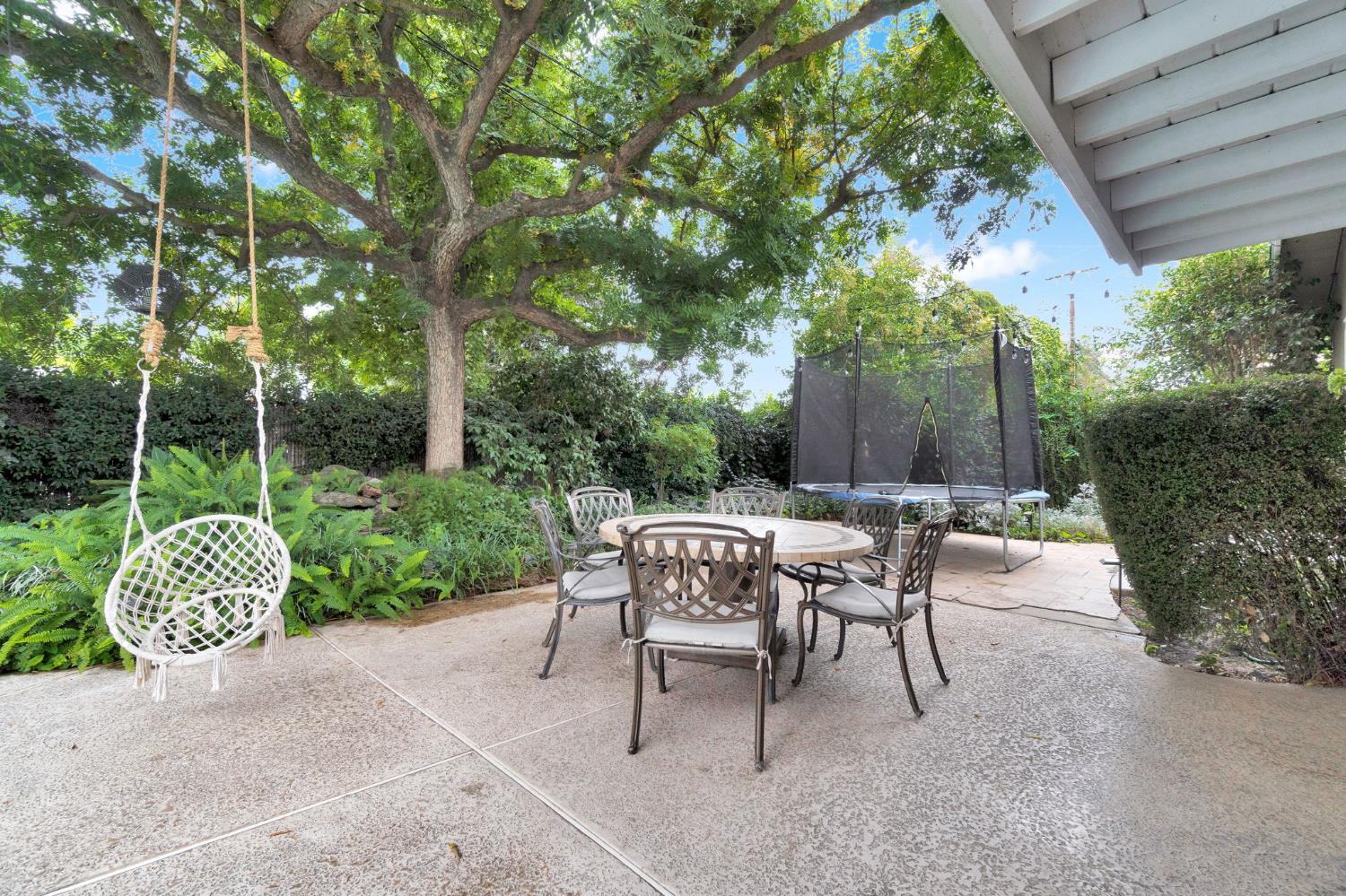 1103 S Linda Vista Street