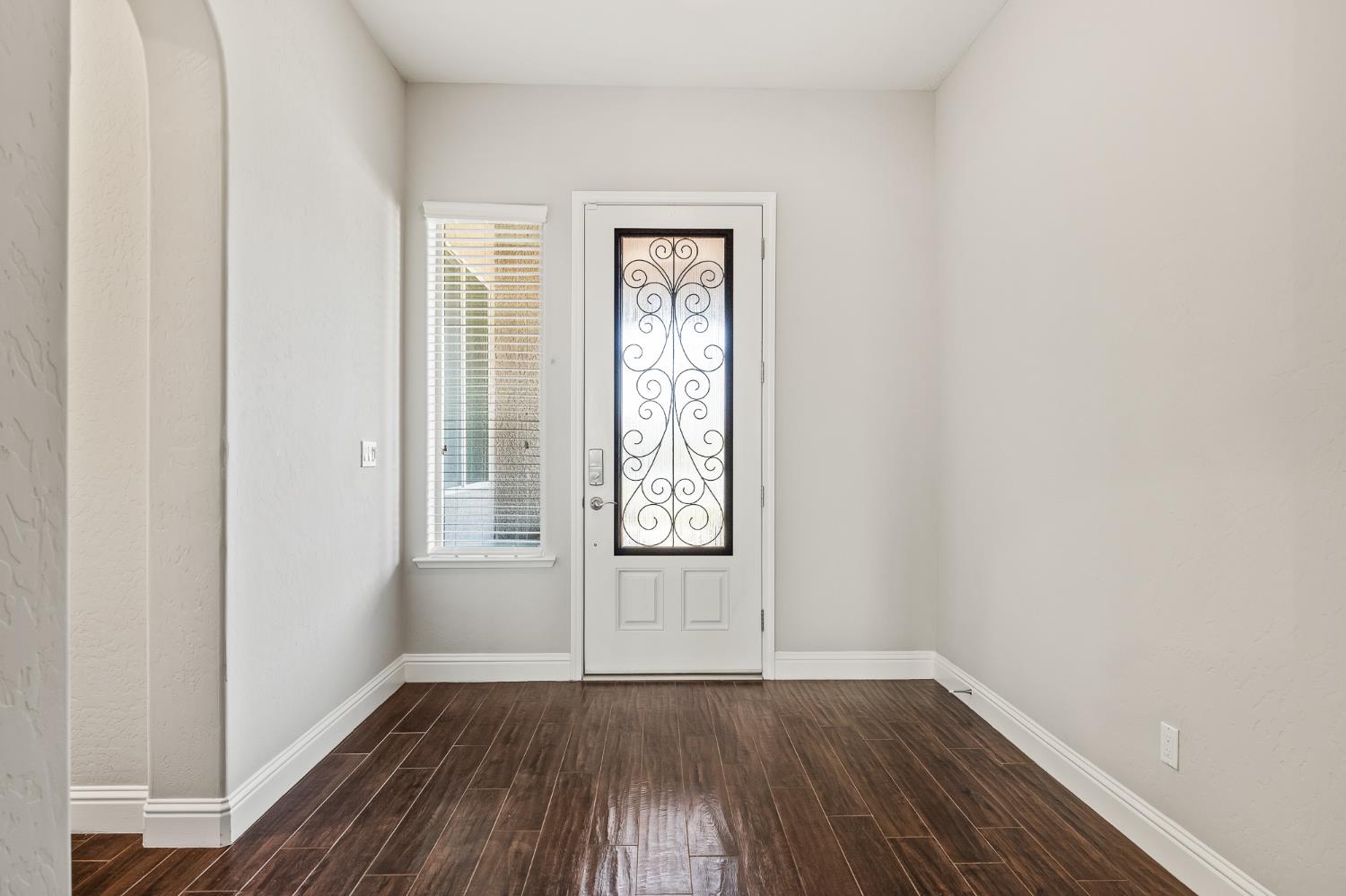 1836 E Bella Rosa Avenue