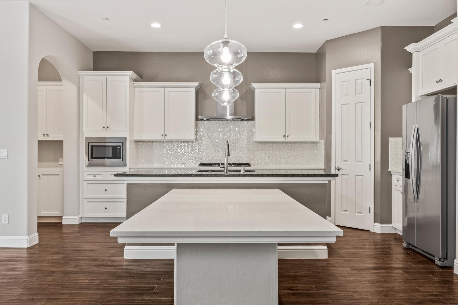 1836 E Bella Rosa Avenue