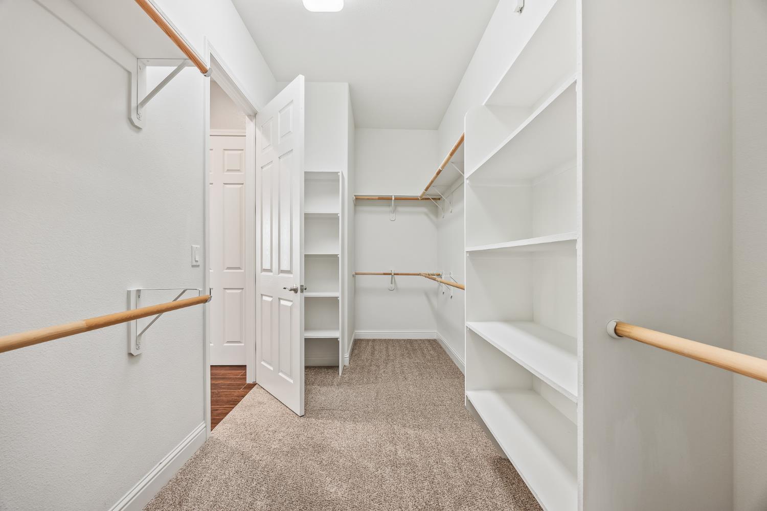 1836 E Bella Rosa Avenue