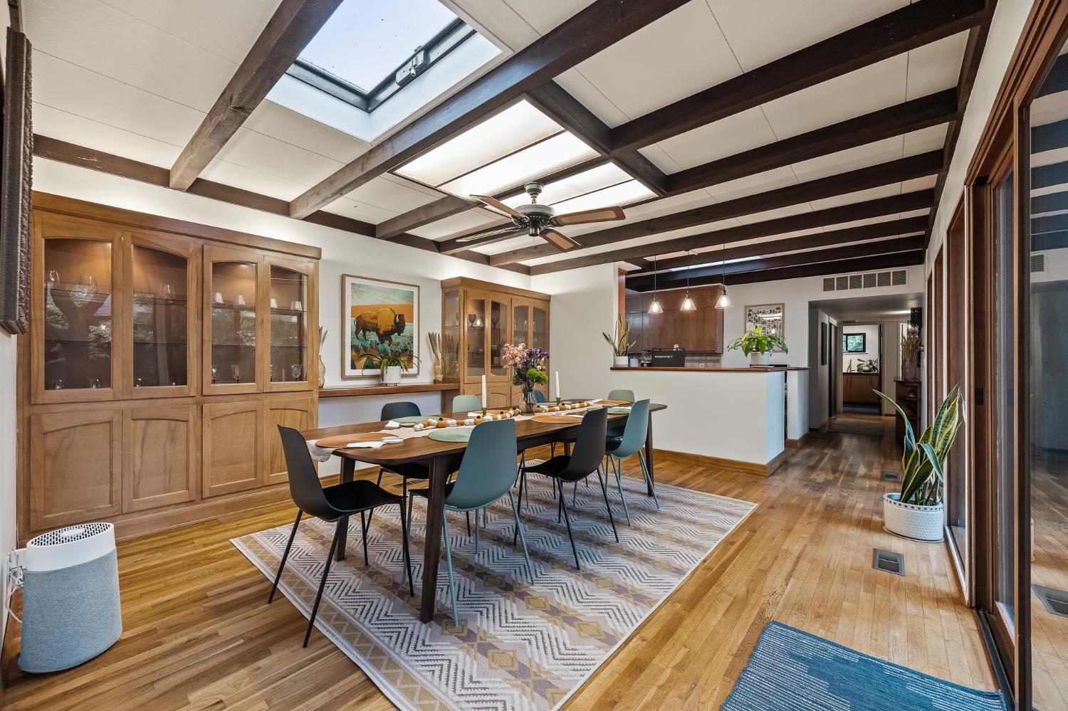 1135 E Santa Ana Avenue