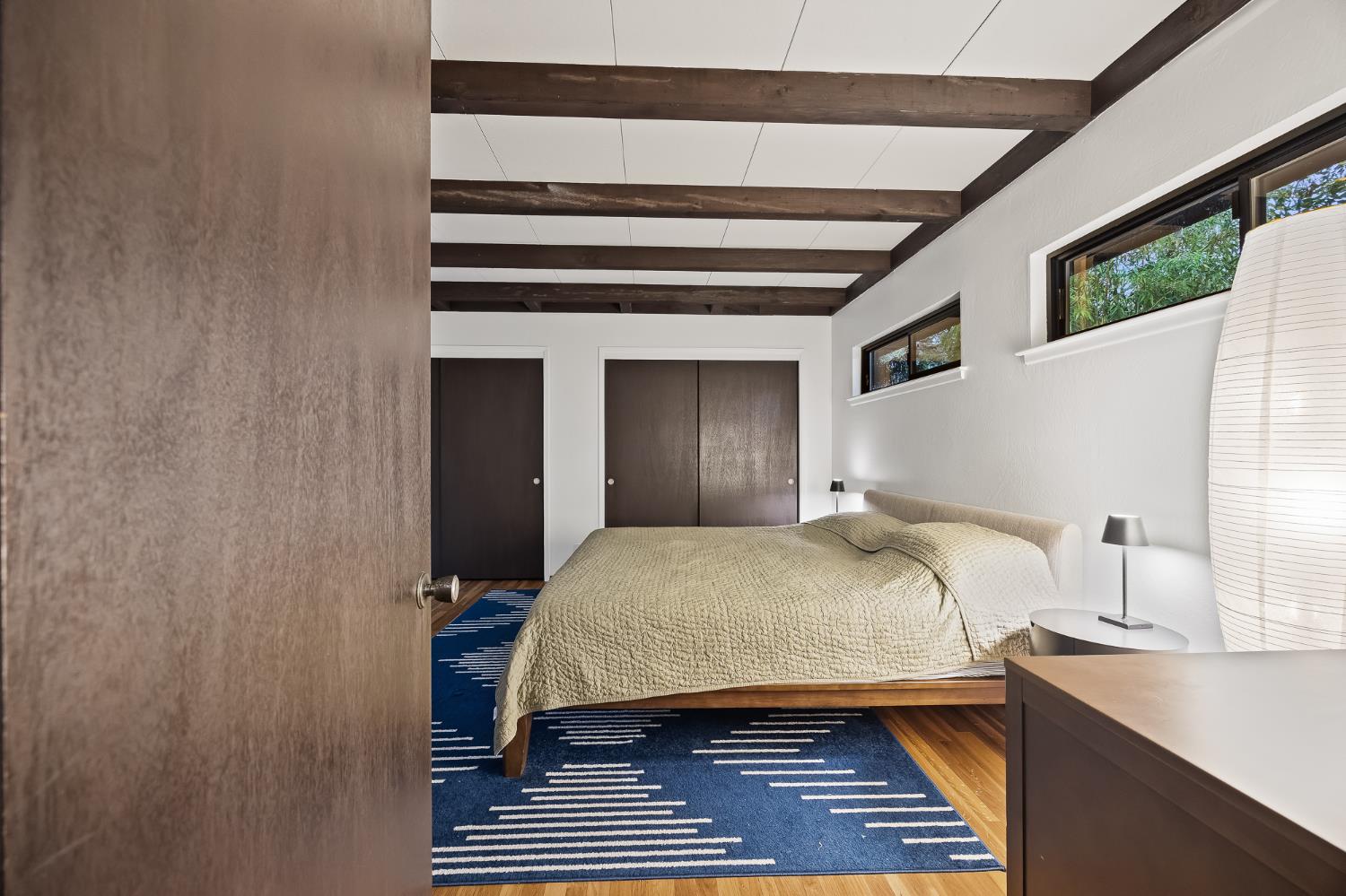 1135 E Santa Ana Avenue