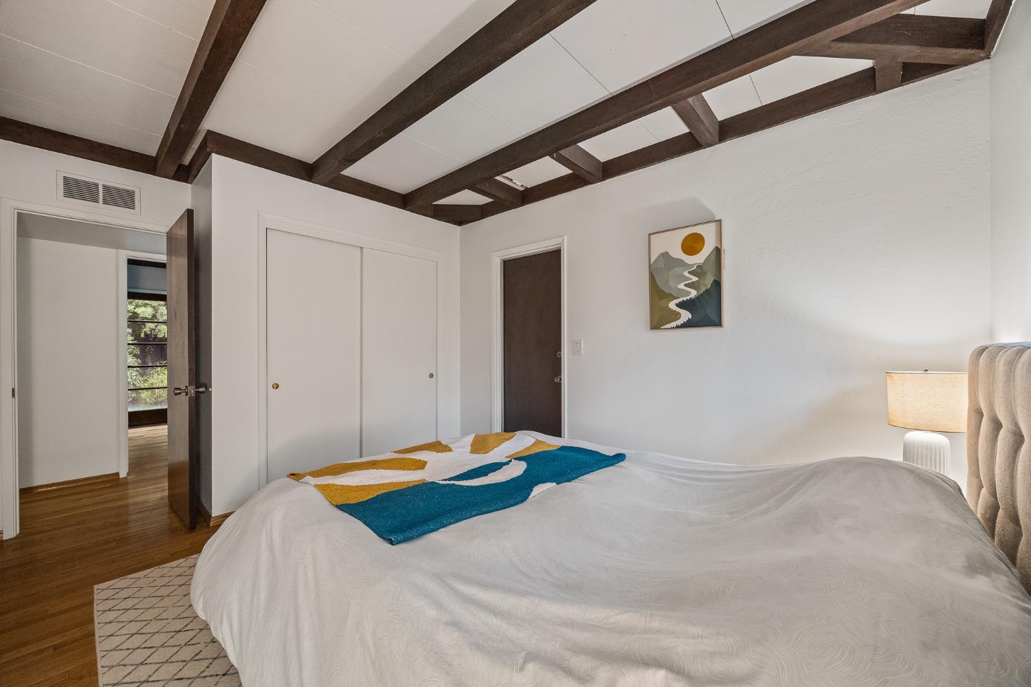 1135 E Santa Ana Avenue