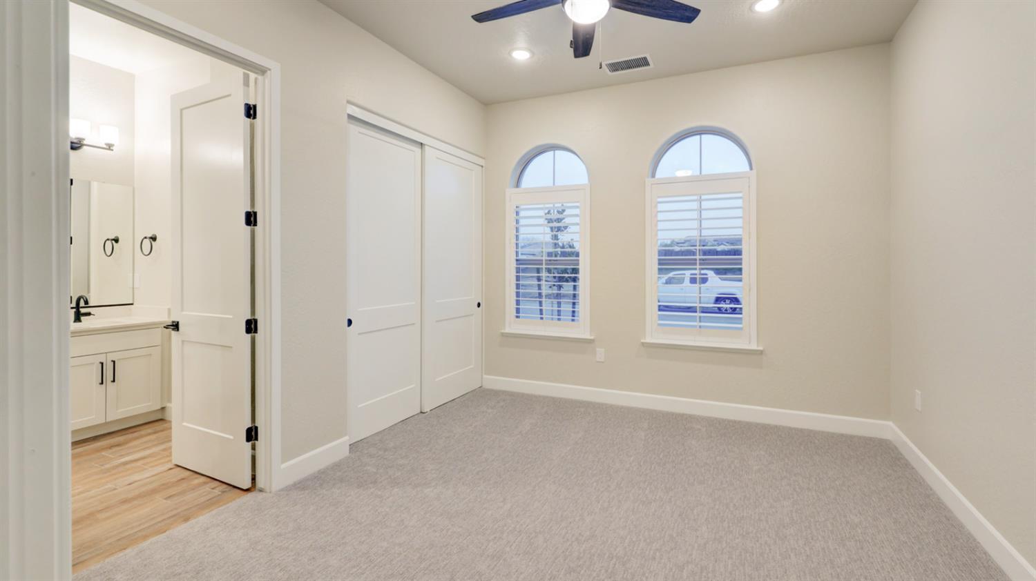 1644 N Blackwood Avenue