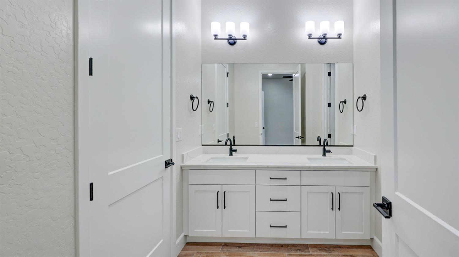 1644 N Blackwood Avenue