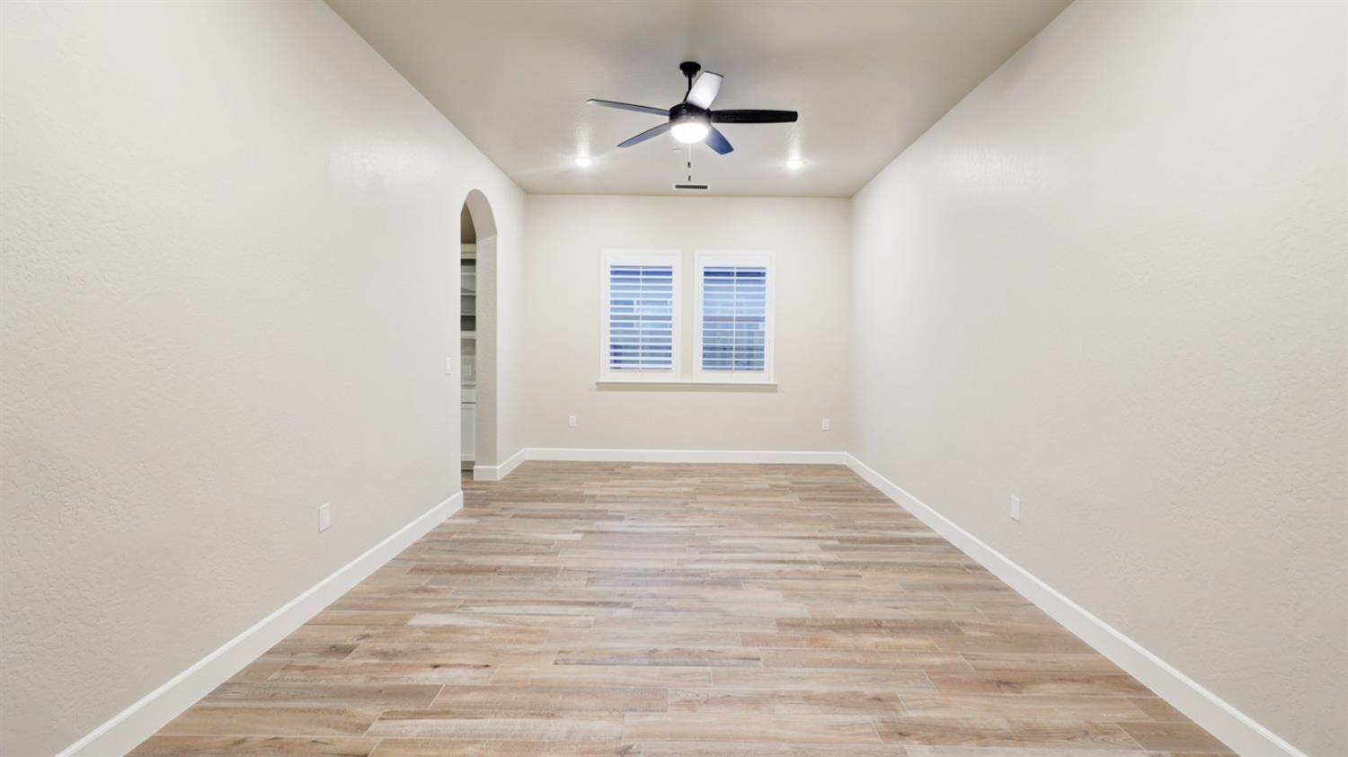 1644 N Blackwood Avenue