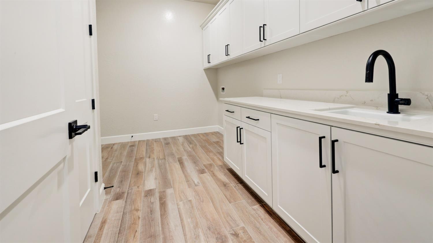 1644 N Blackwood Avenue