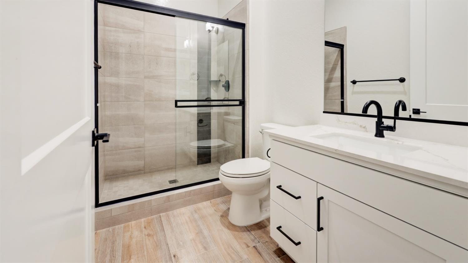 1644 N Blackwood Avenue