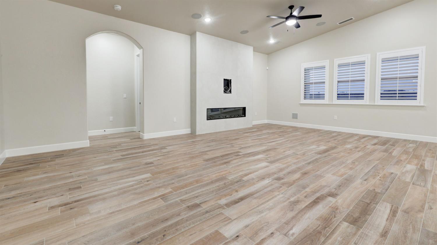 1644 N Blackwood Avenue