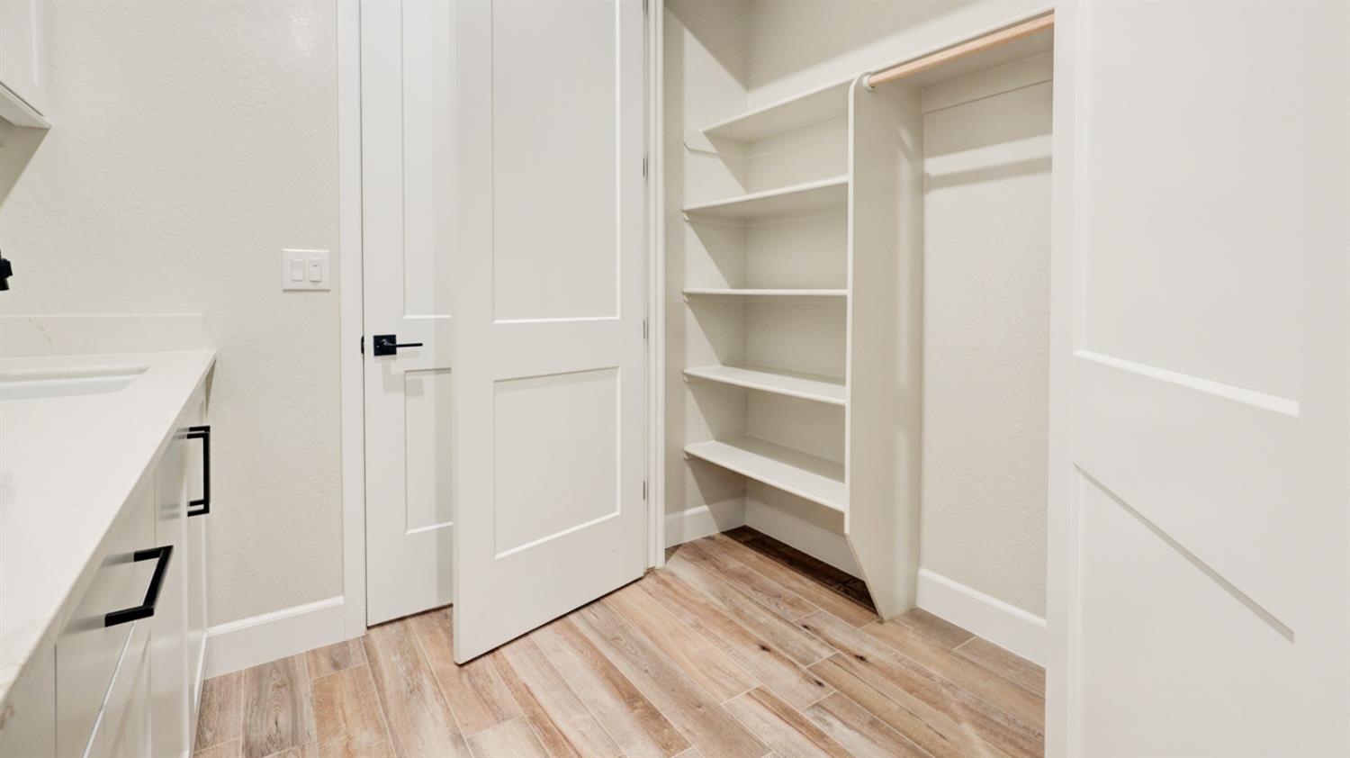 1644 N Blackwood Avenue