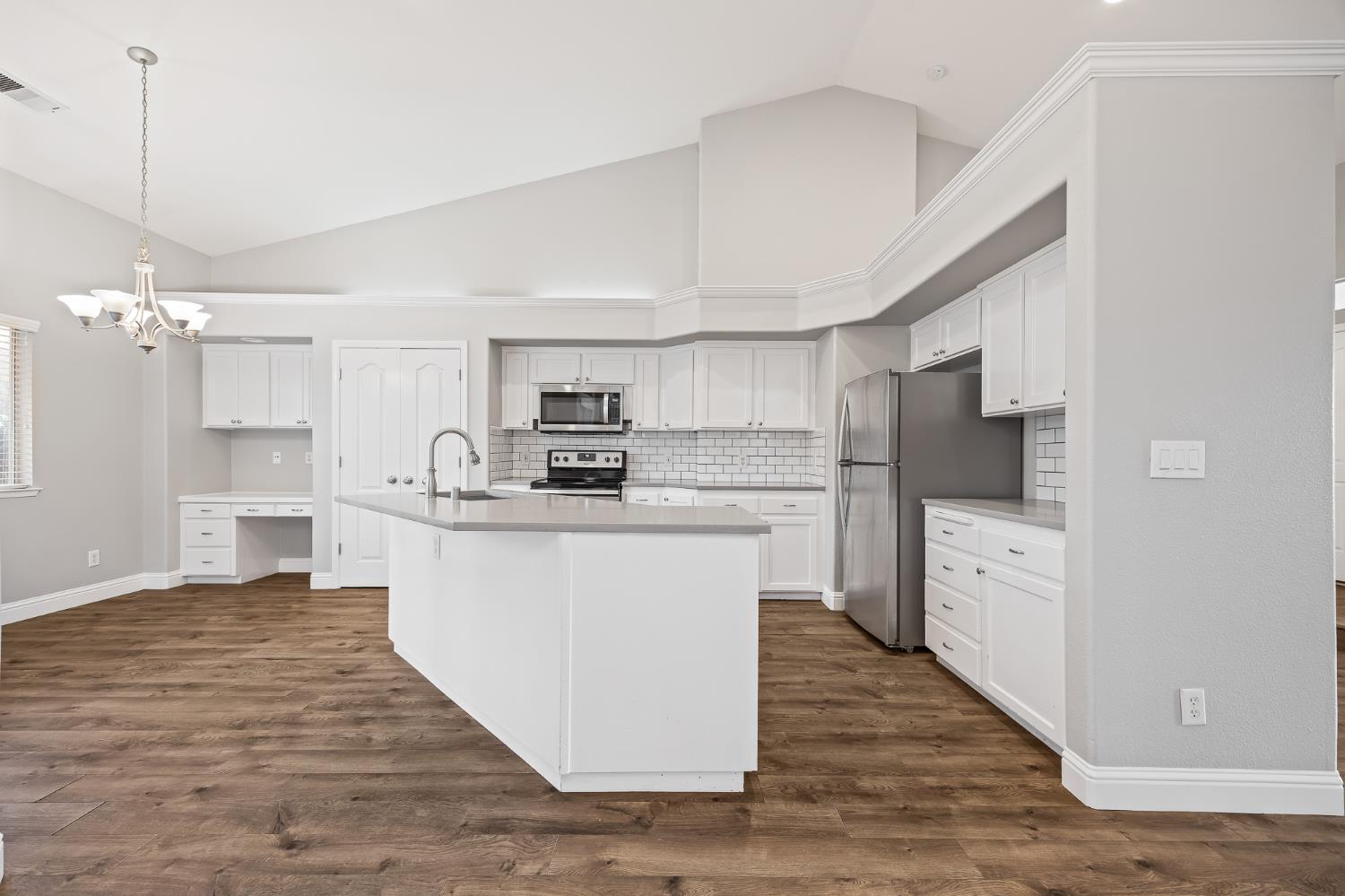 9786 N Backer Avenue