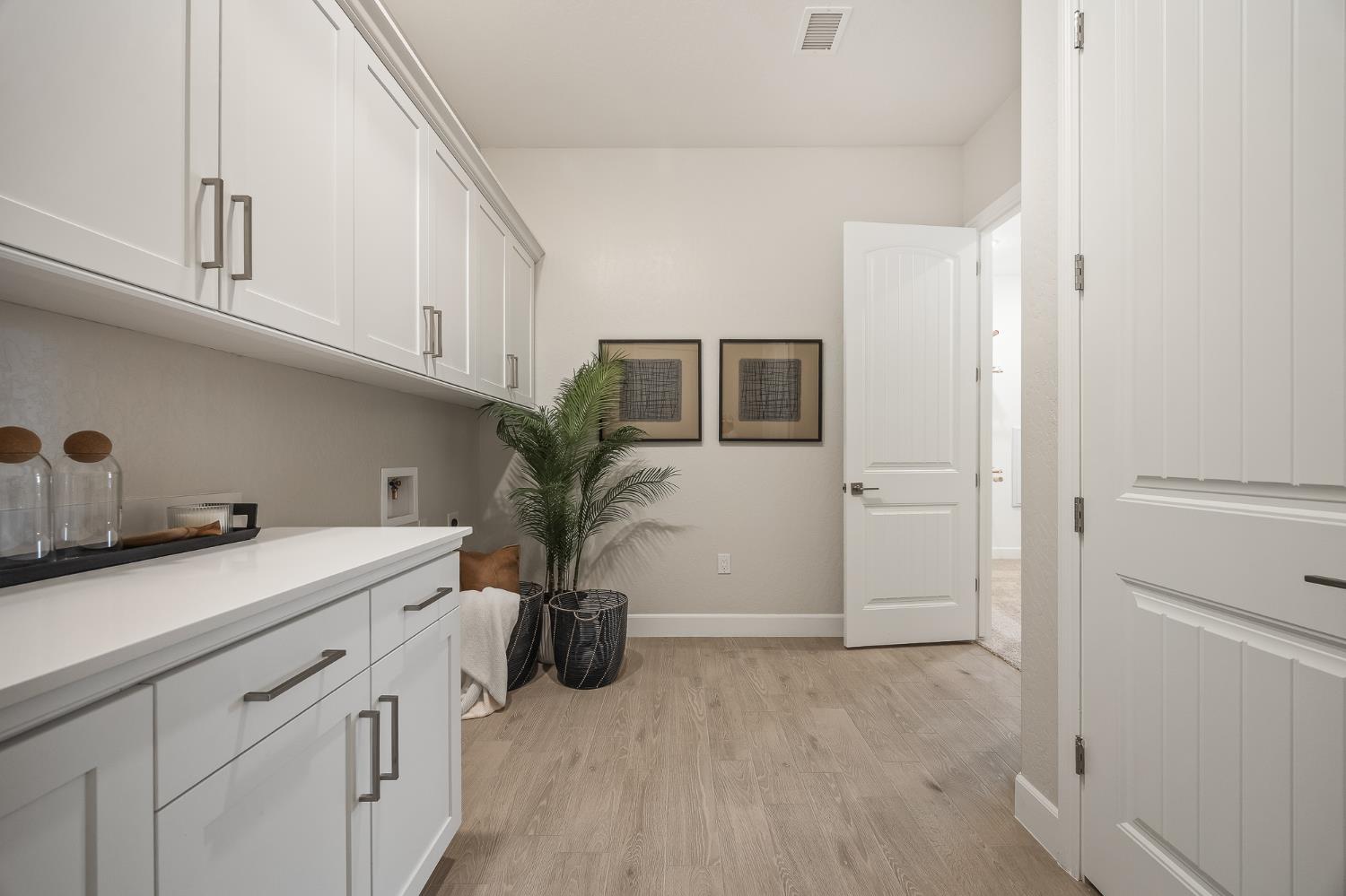 7271 W Ashcroft Avenue