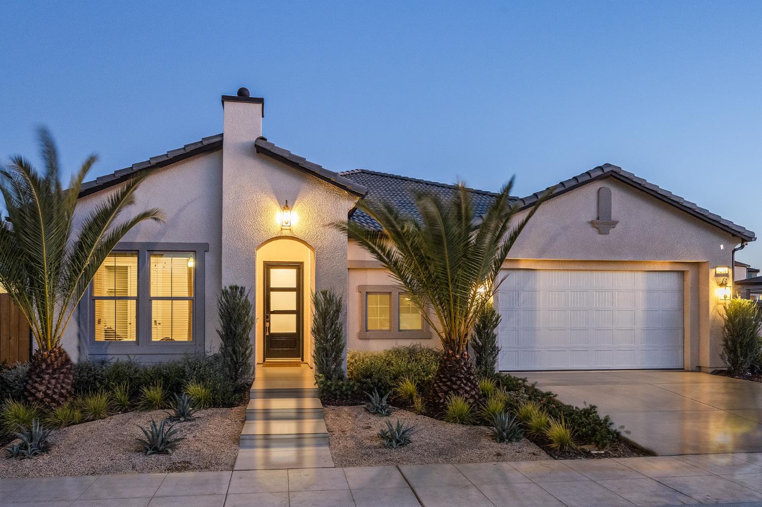 7271 W Ashcroft Avenue