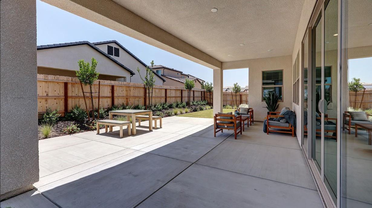 7271 W Ashcroft Avenue