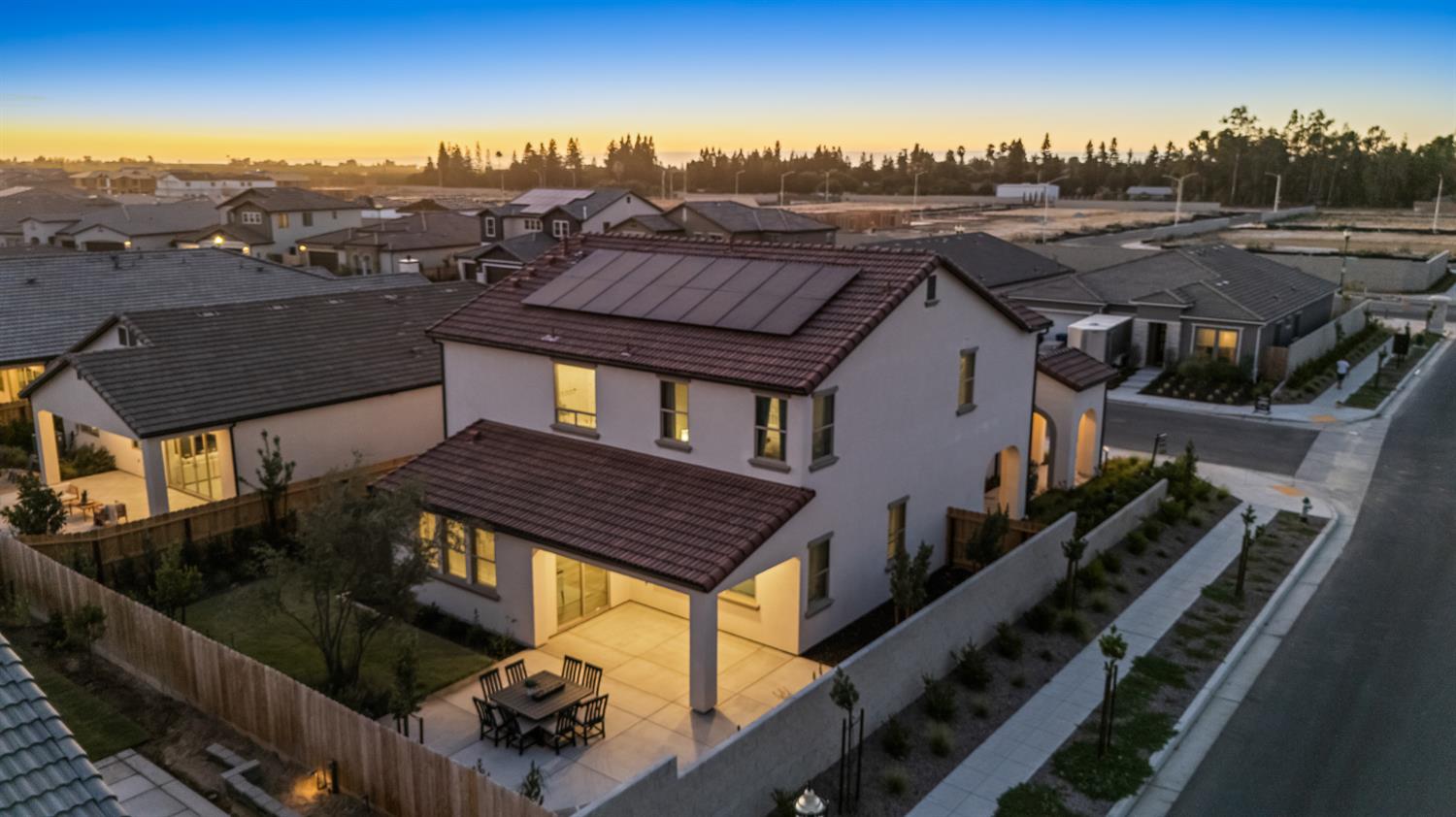 7243 W Ashcroft Avenue