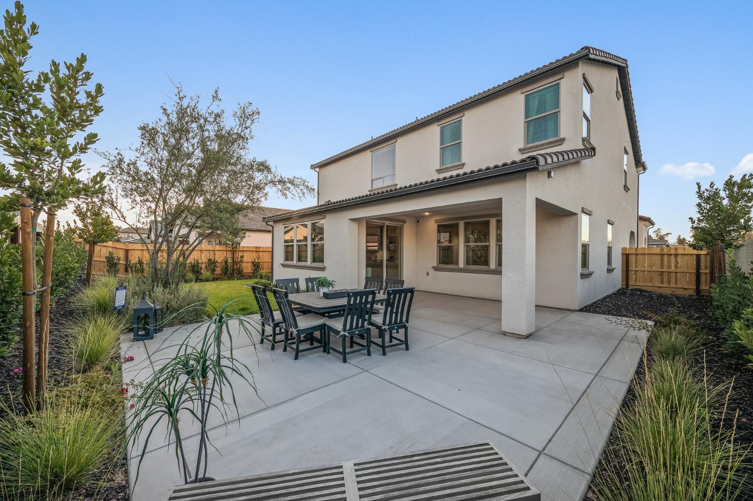 7243 W Ashcroft Avenue