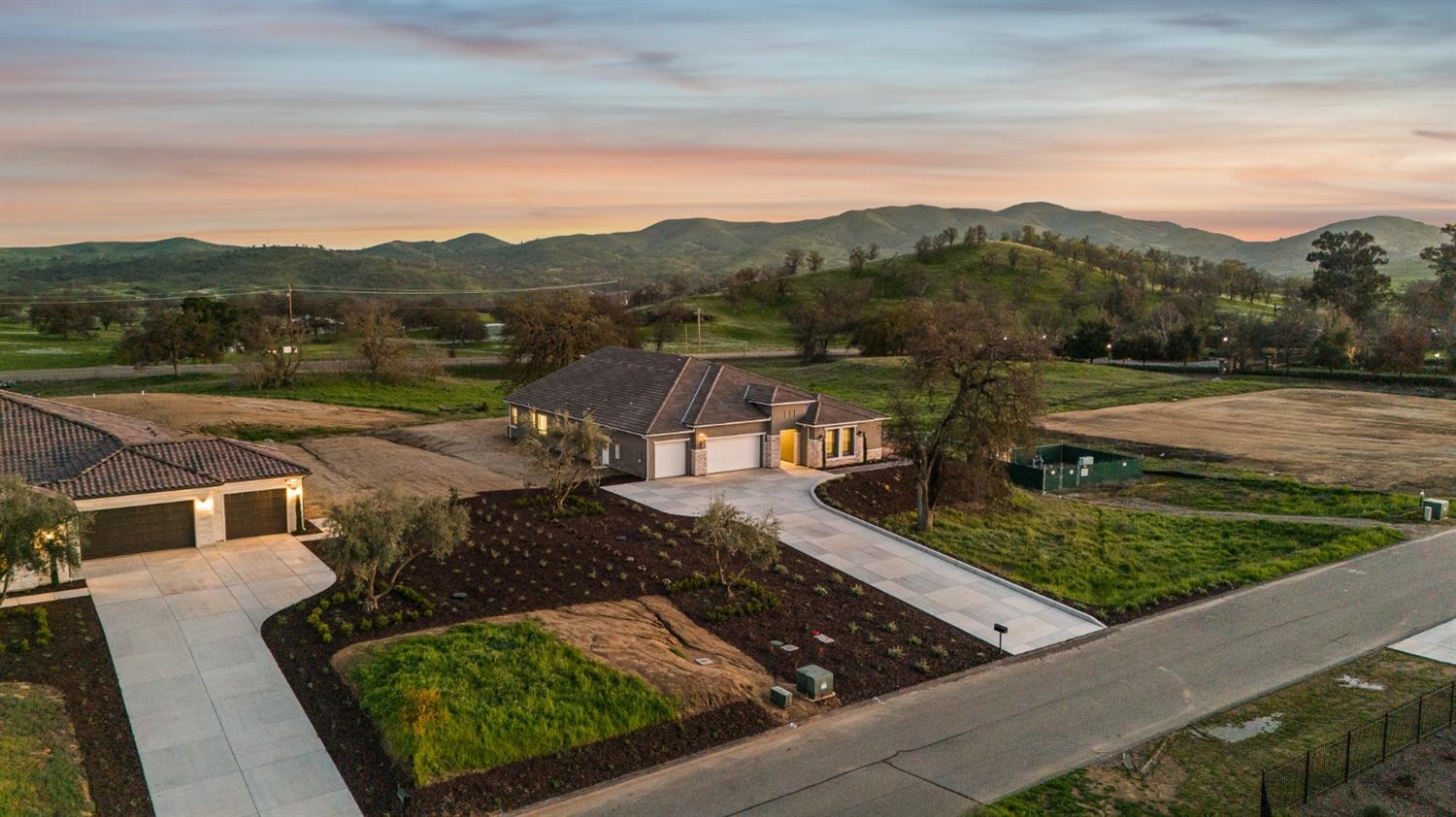 19678 Ventana Hills Drive