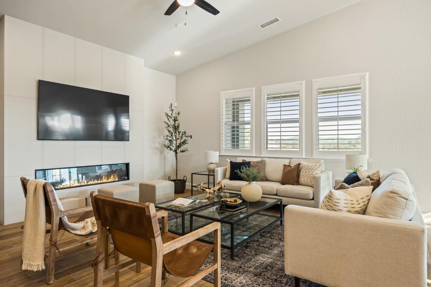 19678 Ventana Hills Drive