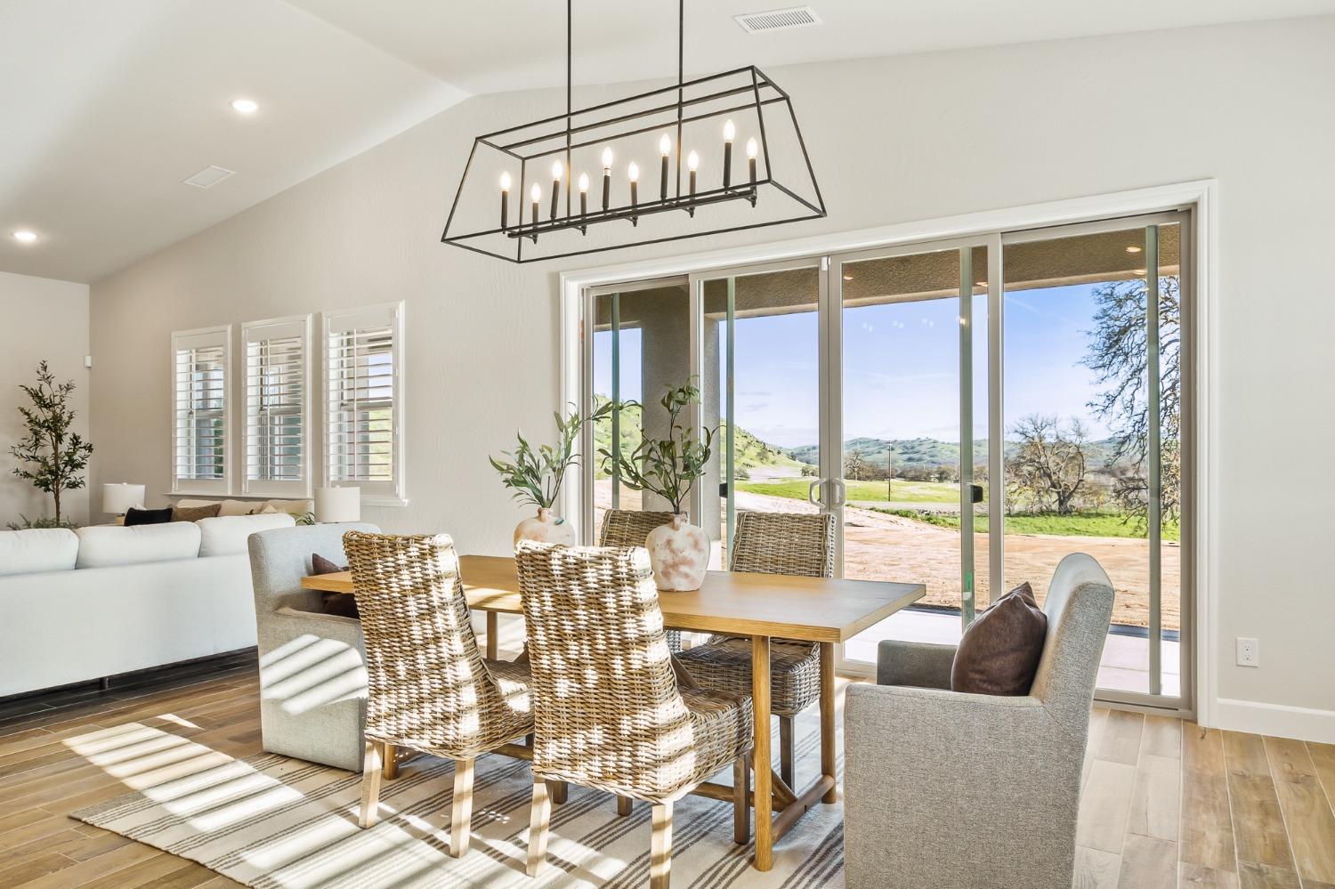 19678 Ventana Hills Drive